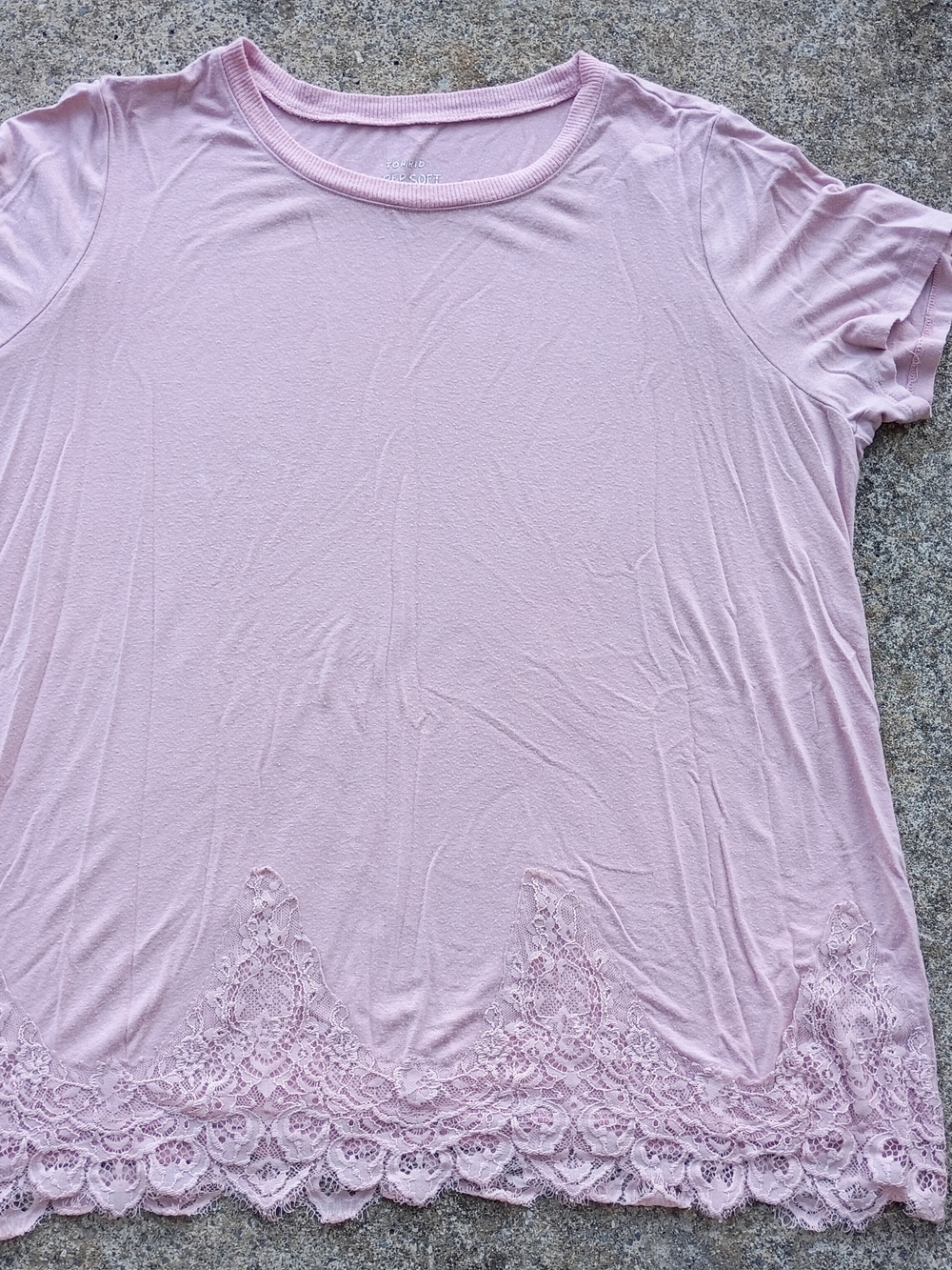 Torrid Super Soft Knit Blush Pink Lace Bottom t-shirt Womens 1X